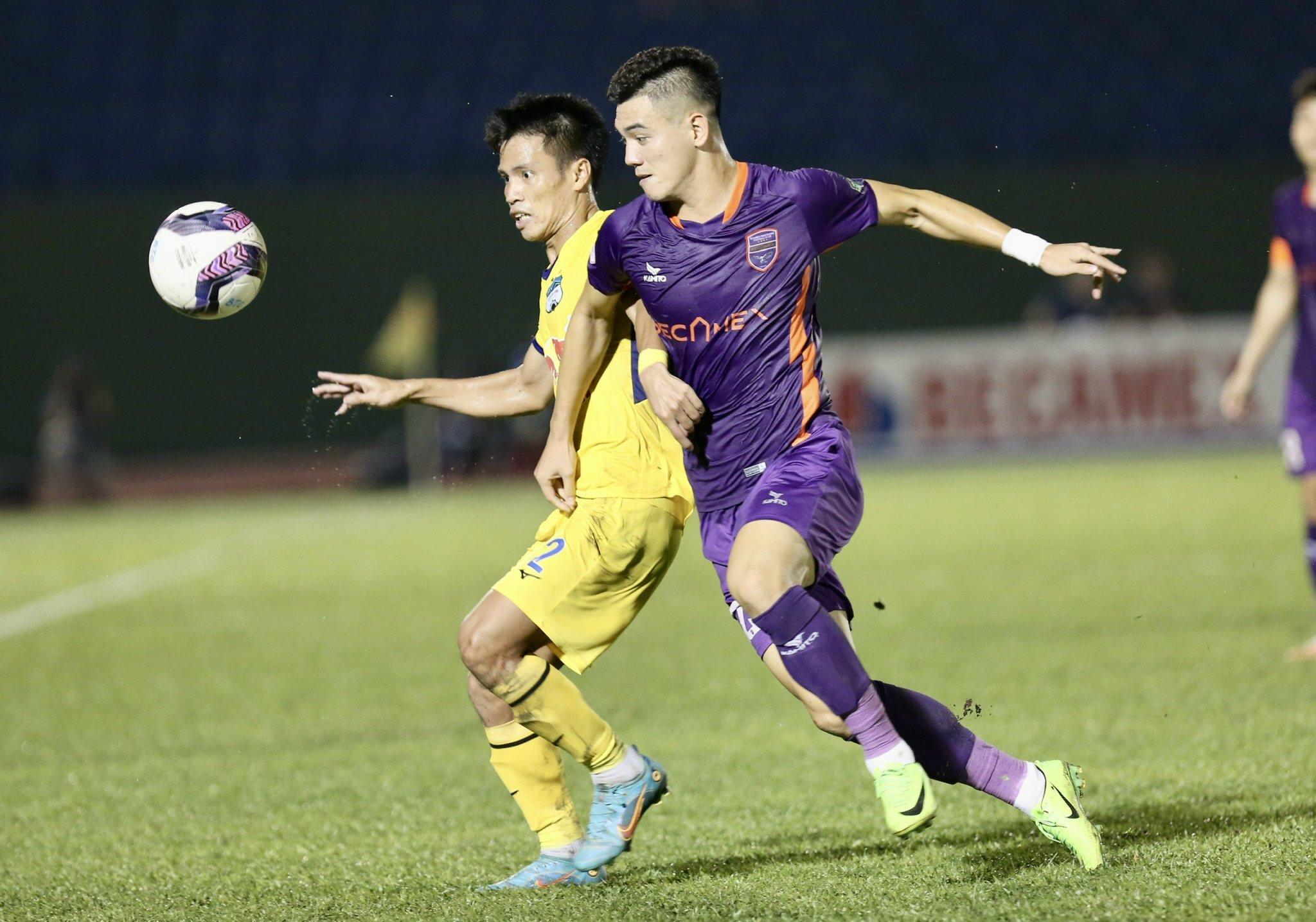 Tại CLB, Tiến Linh cũng khép lại mùa giải 2022 thành công với 9 bàn thắng, đứng thứ 2 trong danh sách các chân sút nội tốt nhất V-League (Ảnh: Internet)