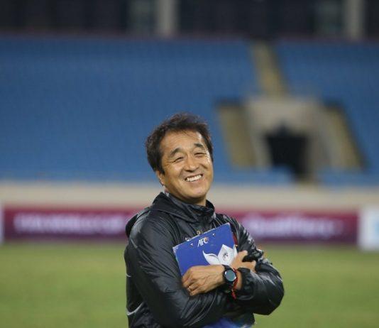 Lee Young-jin là trợ lý số 1 của HLV Park Hang-seo