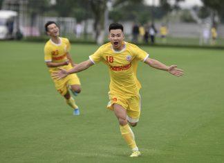 Tiền vệ Nguyễn Anh Tú gia nhập Hòa Bình FC thi đấu ở giải Hạng Nhất Quốc Gia 2023 Nguyễn Anh Tú sinh năm 2003 hiện tại anh đang thuộc biên chế đội trẻ Hà Nội FC