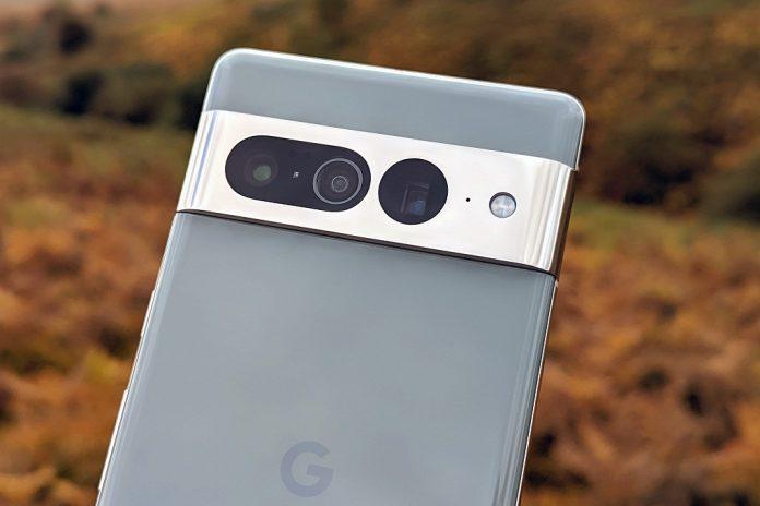 Thanh camera của điện thoại Pixel 7 Pro (Ảnh: Internet)