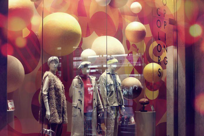 Visual merchandising hiểu đơn giản là cách trưng bày sản phẩm tại cửa hàng (Ảnh: Internet)