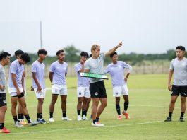 Bóng đá Campuchia đặt mục tiêu giành huy chương ở SEA Games 32 Bóng đá Campuchia đặt mục tiêu giành huy chương ở SEA Games 32