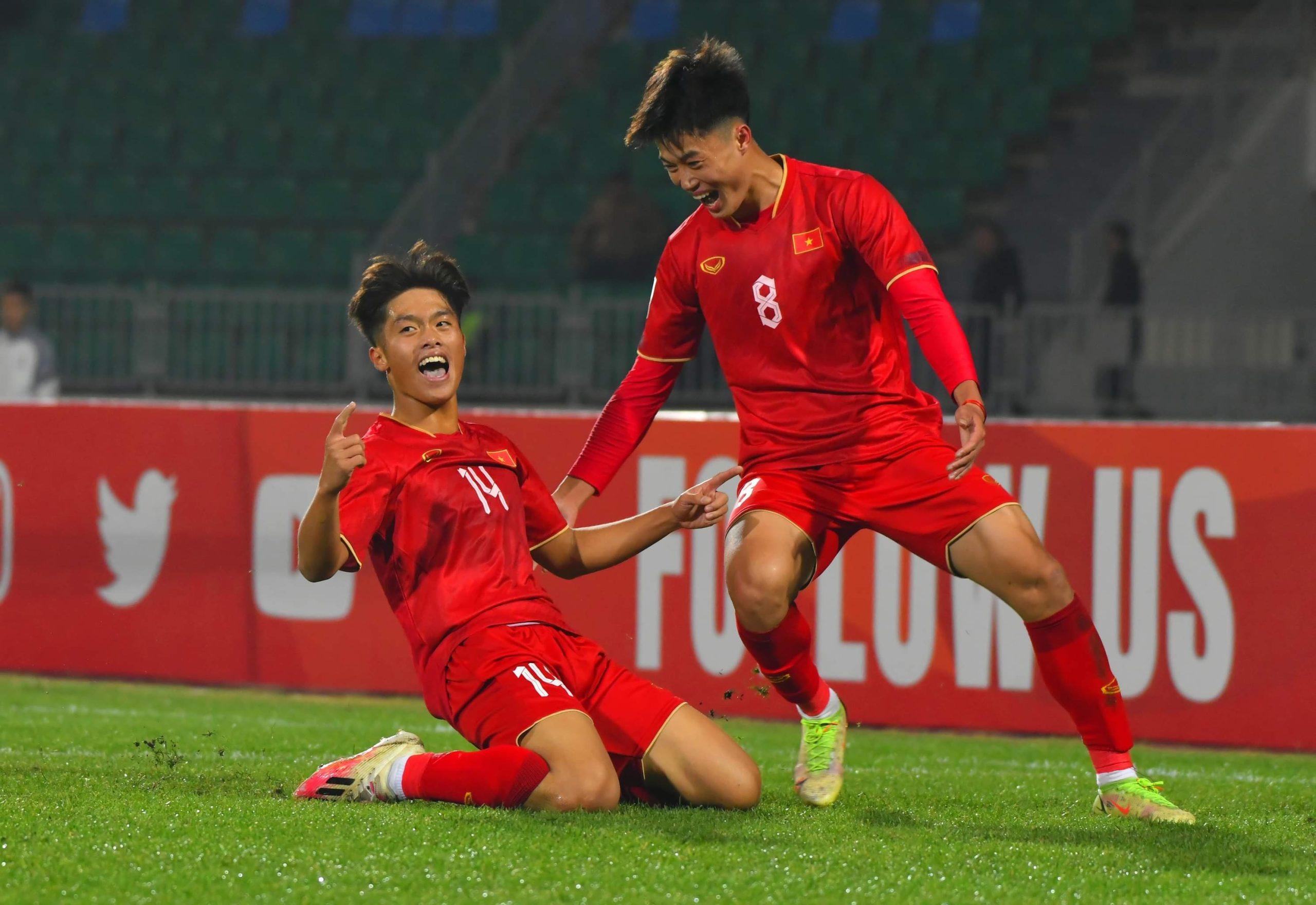 Nguyễn Quốc Việt (số 14) đang là cầu thủ tạo ra được nhiều ấn tượng nhất của U20 Việt Nam ở VCK U20 châu Á. (Ảnh: Internet)