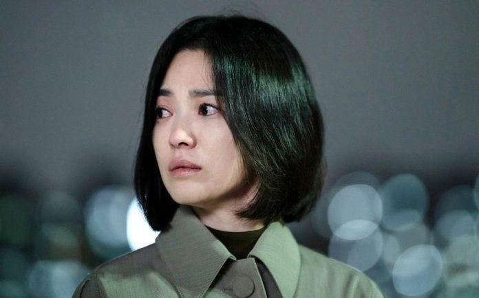 Vẻ mặt u buồn của Dong Eun do nữ diễn viên Song Hye Kyo thủ vai (Ảnh: Internet)