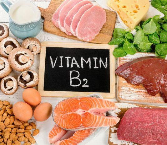 Uống vitamin là một thói quen tốt để bảo vệ sức khỏe ở mọi lứa tuổi Nguồn: Internet