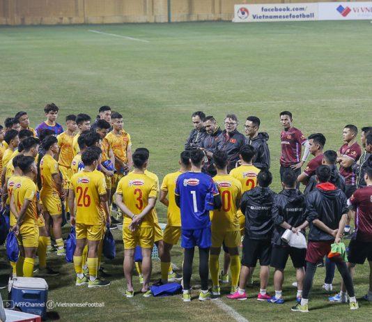 HLV Troussier loại 13 cầu thủ khỏi danh sách U23 Việt Nam Đến cuối tháng 3, U22 Việt Nam sẽ có chuyến tập huấn tại Qatar, thi đấu giao hữu với đội U22 chủ nhà và Hàn Quốc