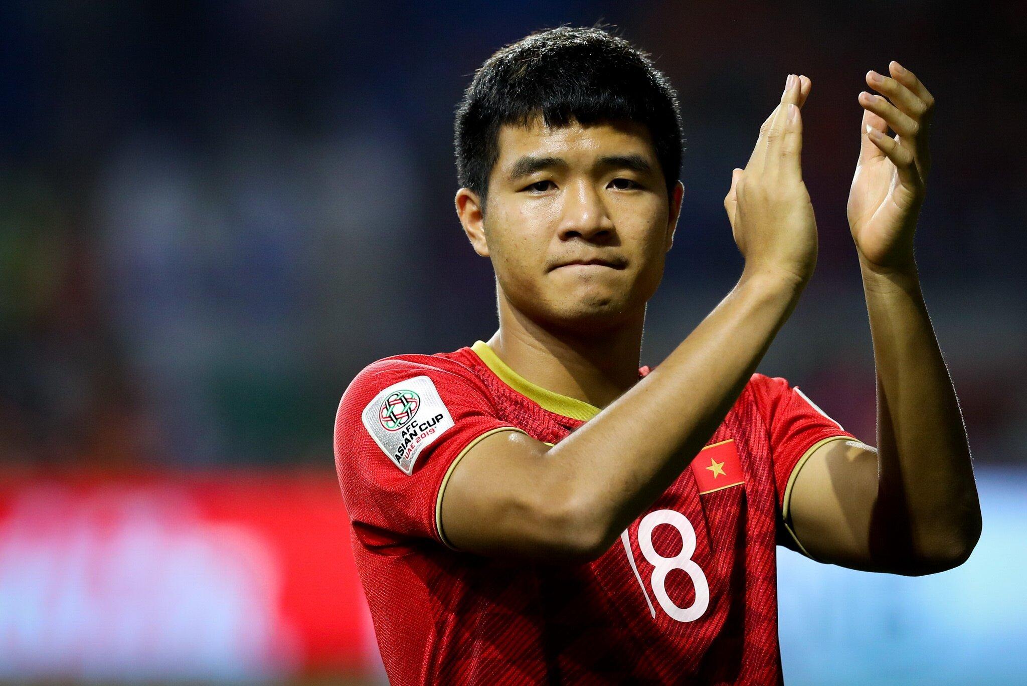 Những màn trình diễn nhạt nhòa ở CLB cũng khiến Đức Chinh mất dần vị thế ở đội tuyển Việt Nam (Ảnh: Internet)