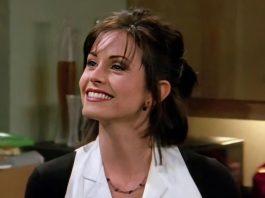 Nữ diễn viên Courtney Cox thủ vai Monica Geller trong sitcom huyền thoại Friends (Ảnh: Internet)