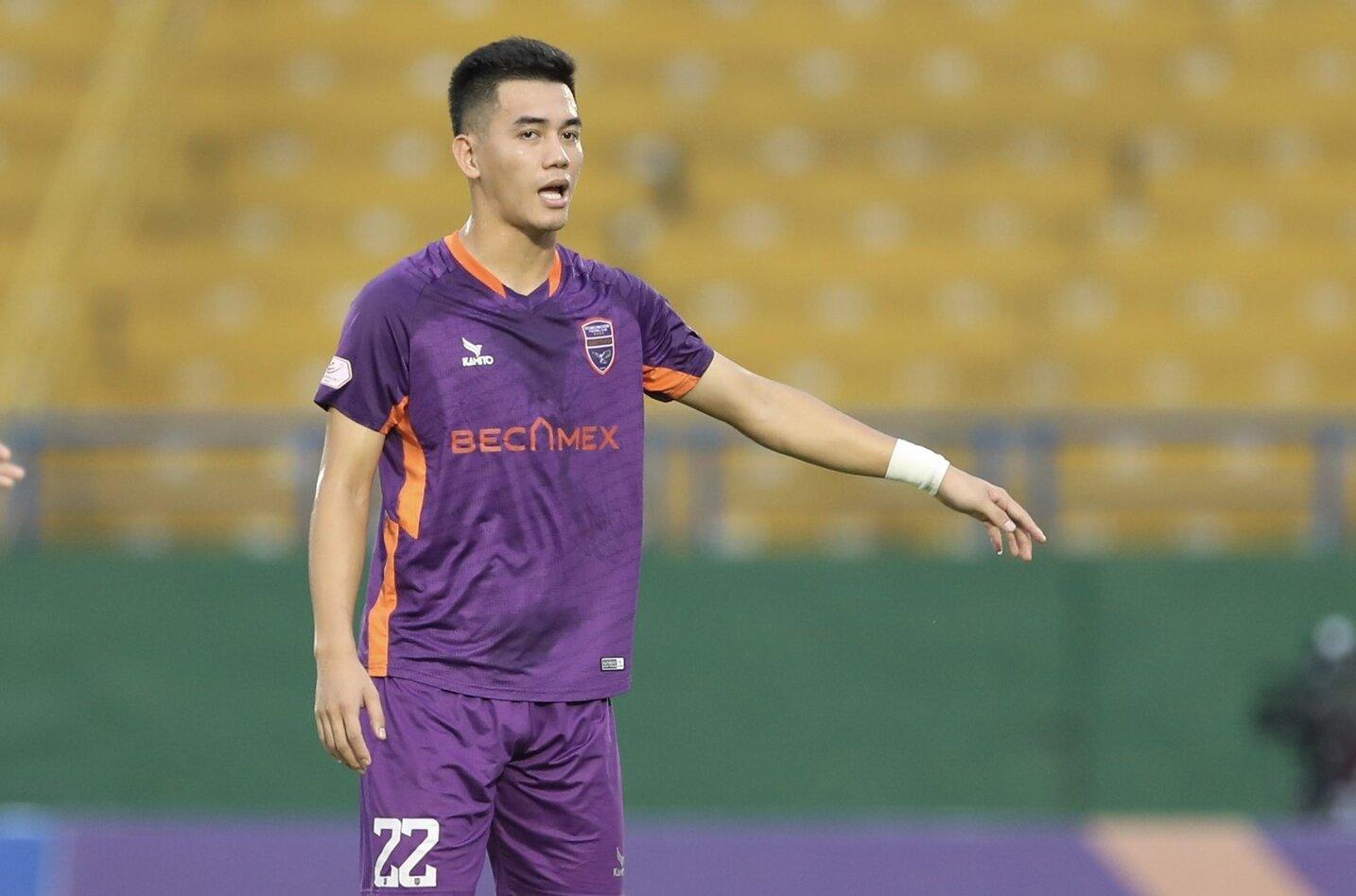 Theo thống kê của Soccerway, tính trong 3 mùa giải gần nhất trước V.League 2023, Nguyễn Tiến Linh rất ít khi dự bị tại B.Bình Dương (Ảnh: Internet)