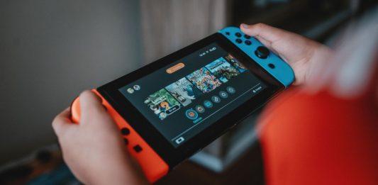 Nintendo Switch có thiết kế độc đáo (Ảnh: Internet)