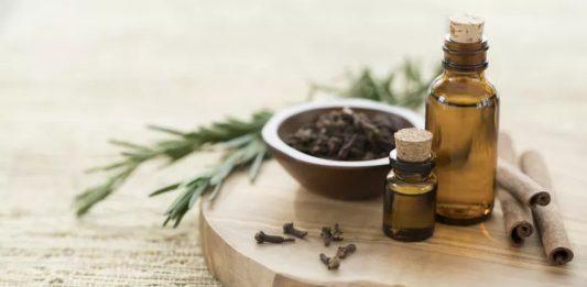 Vài tips đơn giản giúp ngôi nhà của bạn luôn đầy ắp hương thơm Sử dụng hương thơm (Ảnh: Internet)