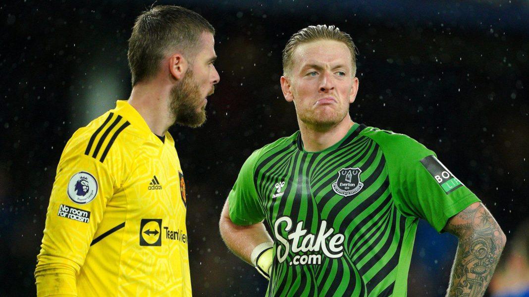 Erik ten Hag ấn tượng khả năng cản phá và phân phối bóng của Pickford (Ảnh: Internet)