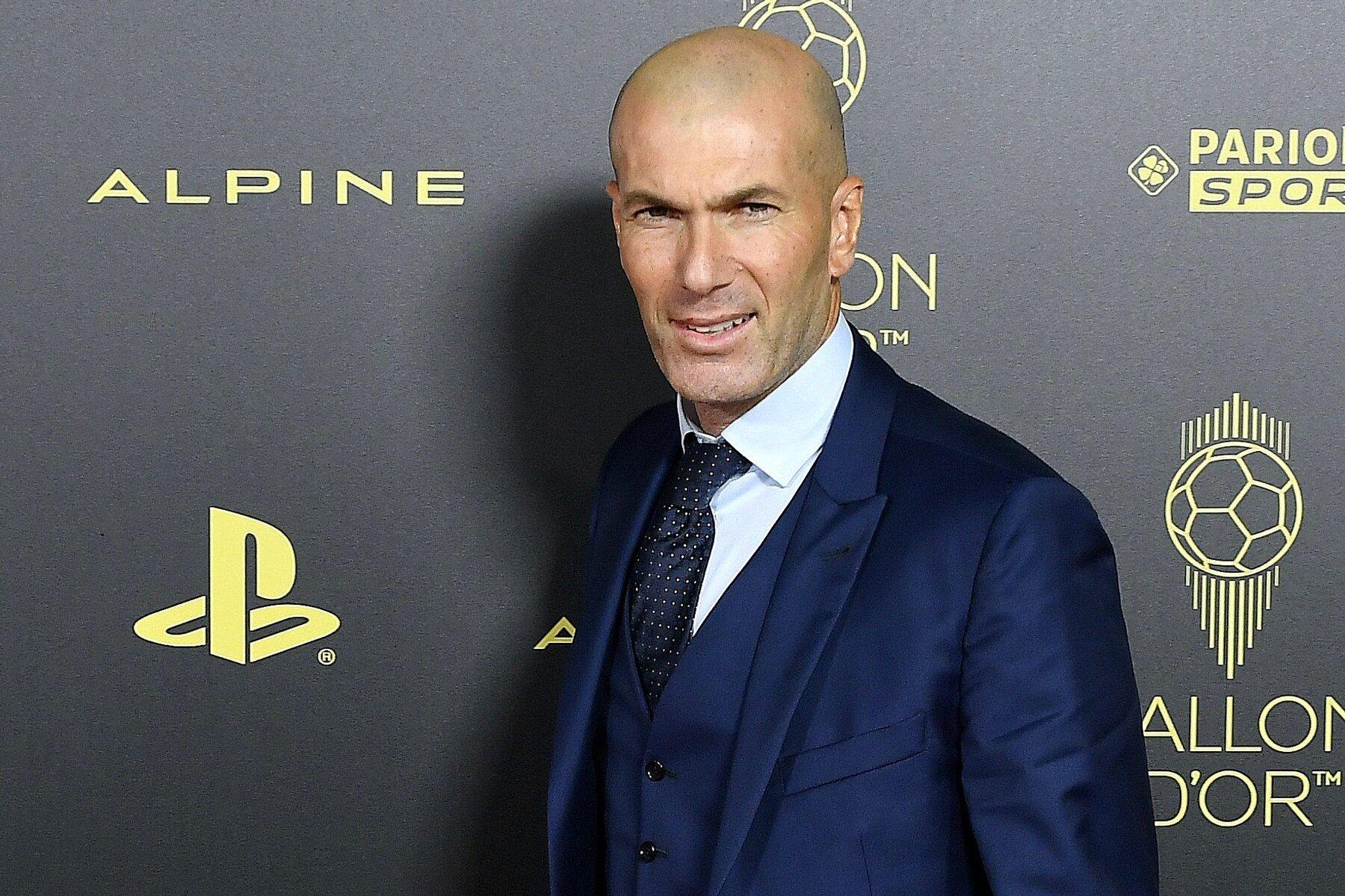 Zidane luôn im lặng khi PSG liên hệ (Ảnh: Internet)