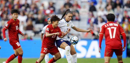 Đội tuyển bóng đá nữ Việt Nam ra quân tại World Cup 2023 gặp đội tuyển Mỹ Tuyển nữ Việt Nam đã chiến đấu kiên cường trước các nhà đương kim vô địch Mỹ (Ảnh: Internet)