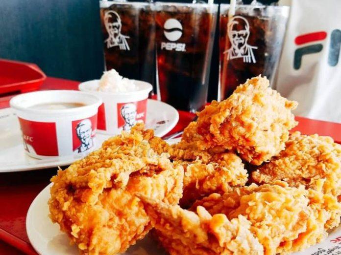 Công thức "Kentucky Fried Chicken" là sự kết hợp của 10 loại gia vị bí mật (Ảnh: Internet)