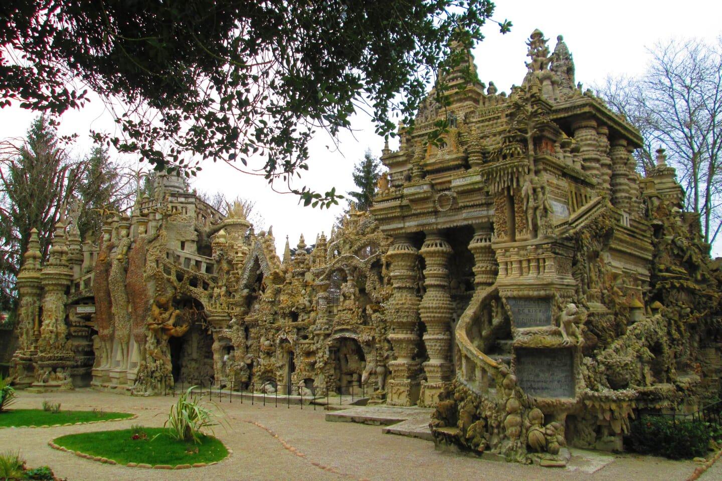 Le Palais Idéal tại Pháp (Ảnh: Internet)