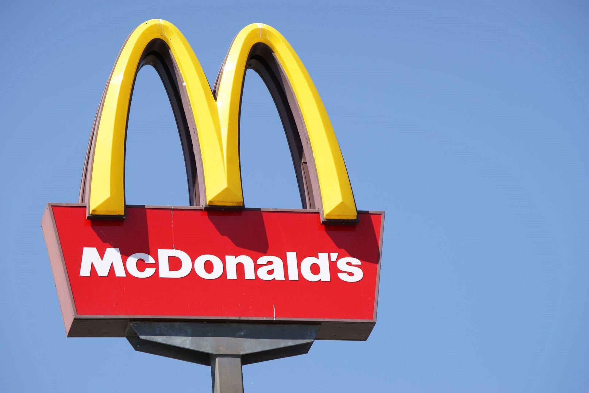 McDonald's là thương hiệu thức ăn nhanh nổi tiếng của Mỹ (Ảnh: Internet)