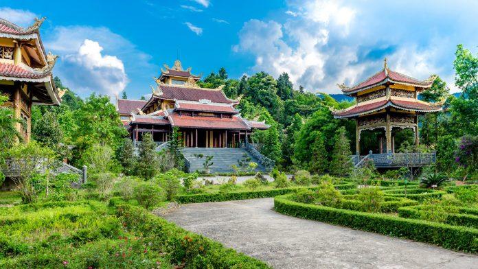 Thiền viện Trúc Lâm Bạch Mã (Ảnh: Internet)