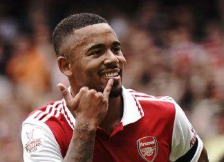 Jesus gặp chấn thương