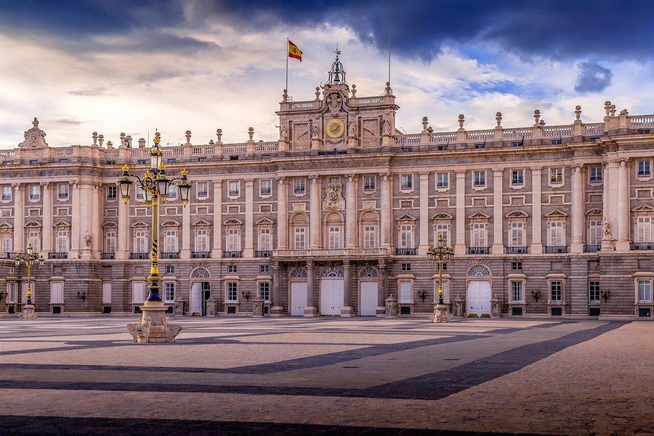 Cung điện Hoàng gia Madrid (Palacio Real de Madrid) - nguồn: Internet