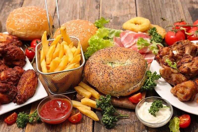 Fast food chứa rất nhiều chất béo xấu (Nguồn: Internet)