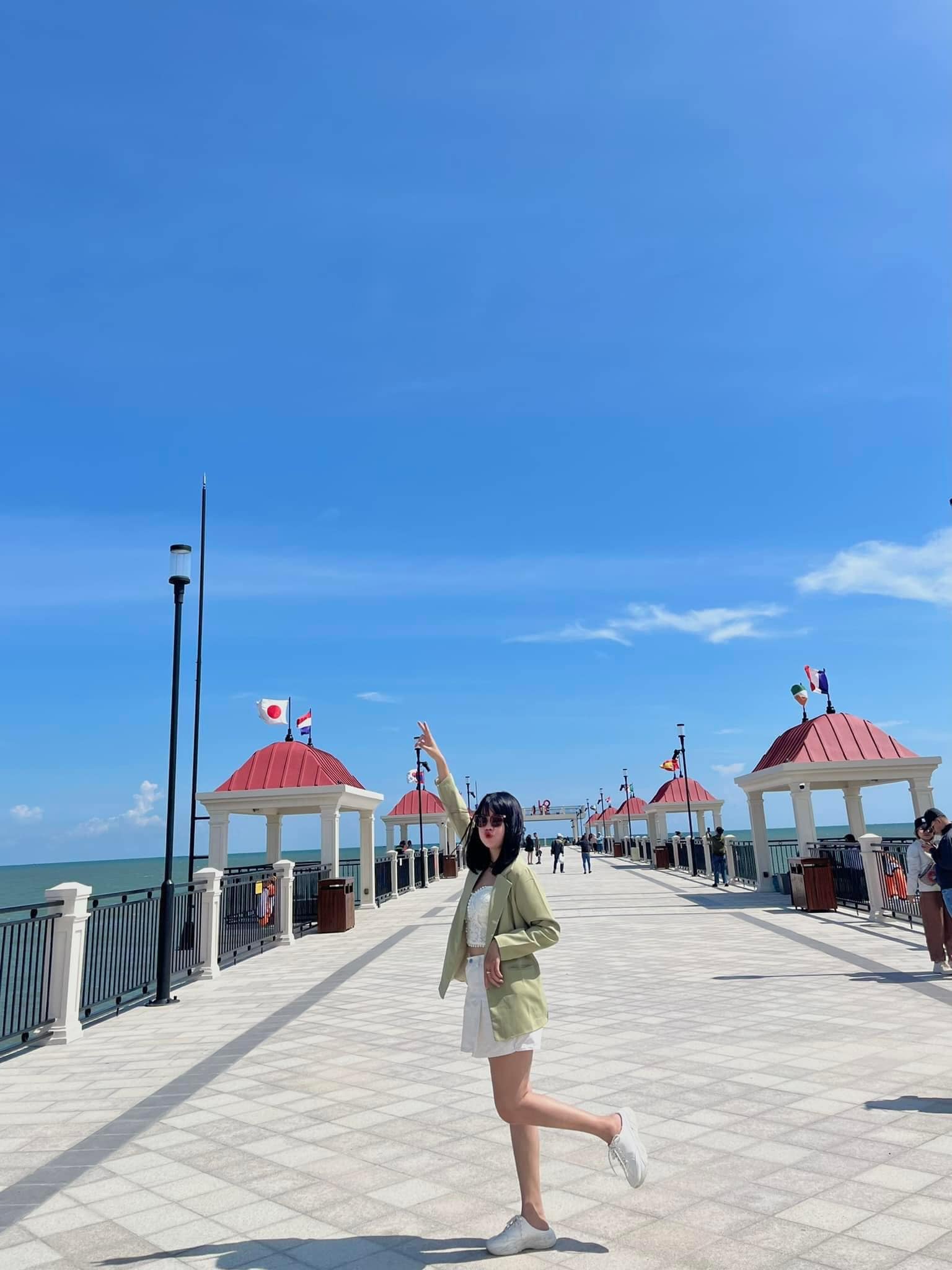 Hamptons Pier (Cầu ngắm biển). Ảnh: Internet