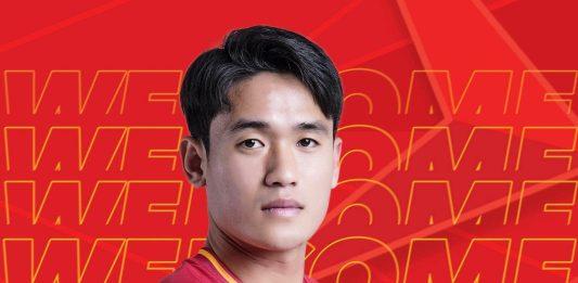Huỳnh Tấn Sinh: Vô địch V. League trong 3 màu áo khác nhau Huỳnh Tấn Sinh lại có thêm một mùa giải thành công (Ảnh: Internet)