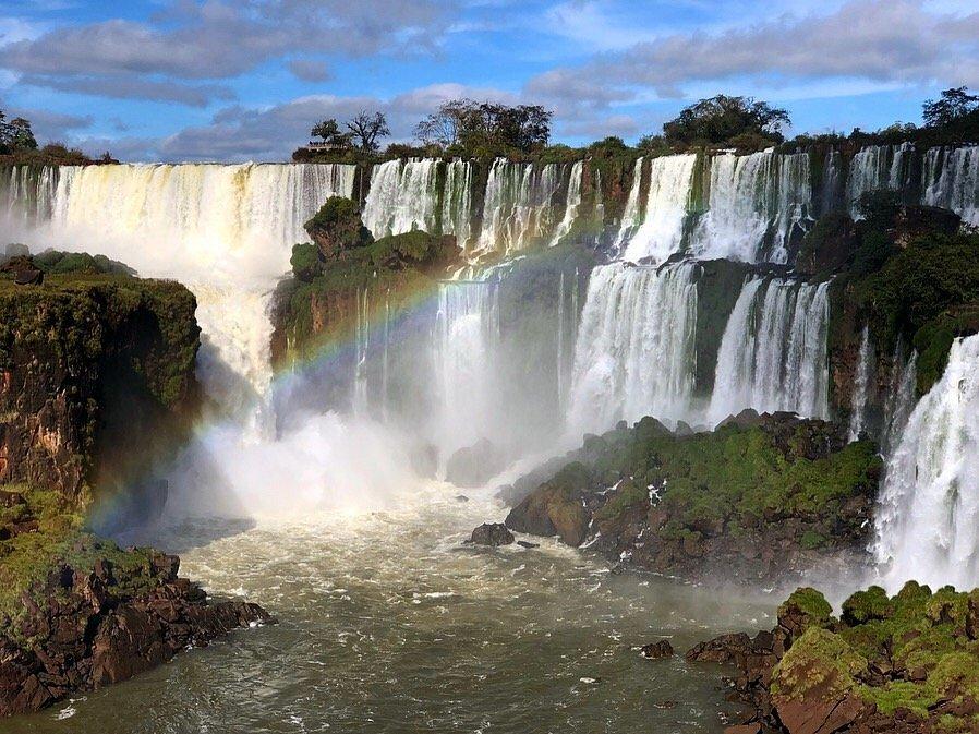 Cataratas del Iguazú (Các thác nước Iguazu) - nguồn: Internet