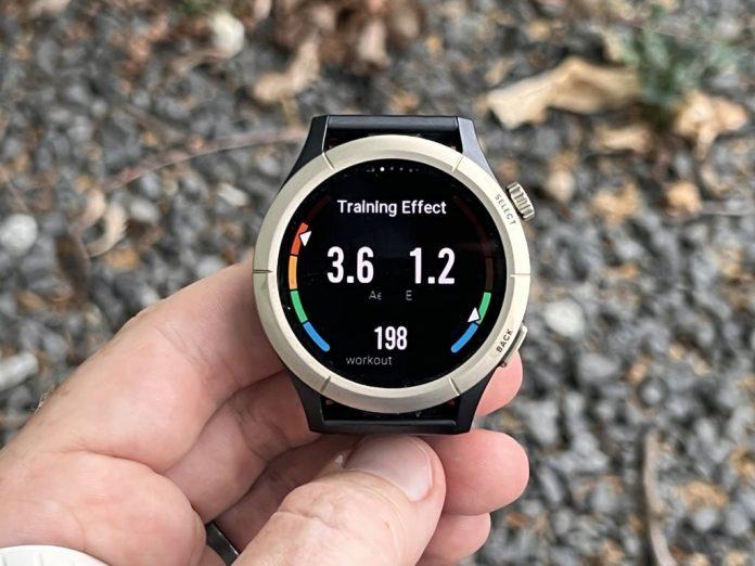 Amazfit Cheetah Pro có thiết kế mặt tròn cổ điển (Ảnh: Internet)