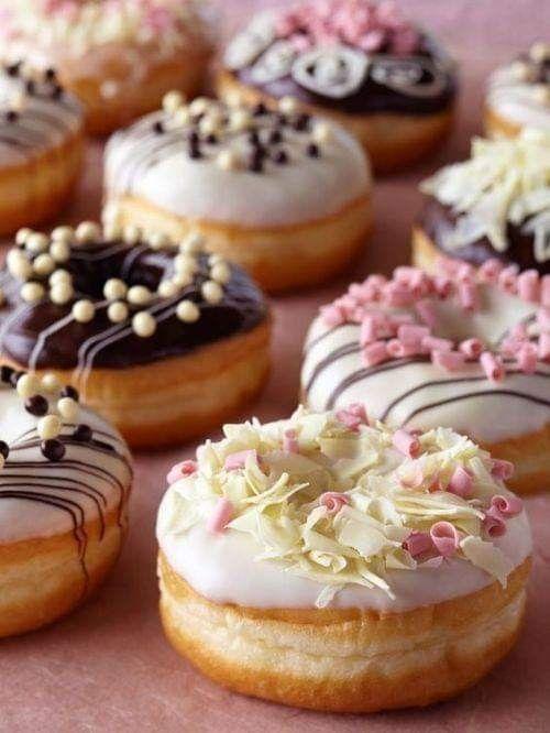 Bánh Donut Nguồn ảnh: Pinterest