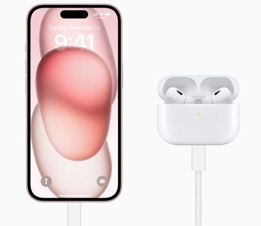 iPhone 15 sạc pin cho tai nghe AirPods Pro bằng cổng USB-C (Ảnh: Internet)