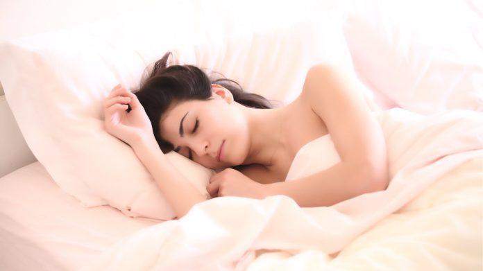 Ngủ đúng cách giúp đổi vận: Bí quyết cải thiện vận may qua giấc ngủ (Ảnh: Internet)