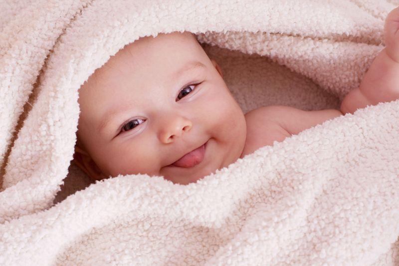 Cách chăm sóc da cho trẻ sơ sinh cải thiện chàm và mẩn ngứa