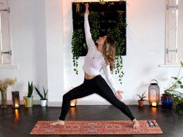Yoga mang lại cho bạn cảm giác thoải mái và tránh cảm giác thèm ăn. (Nguồn: Internet)