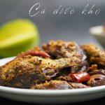 Chế biến cá diếc ngon với món cá diếc kho khế chuẩn vị ! Nguồn : Cook Béo