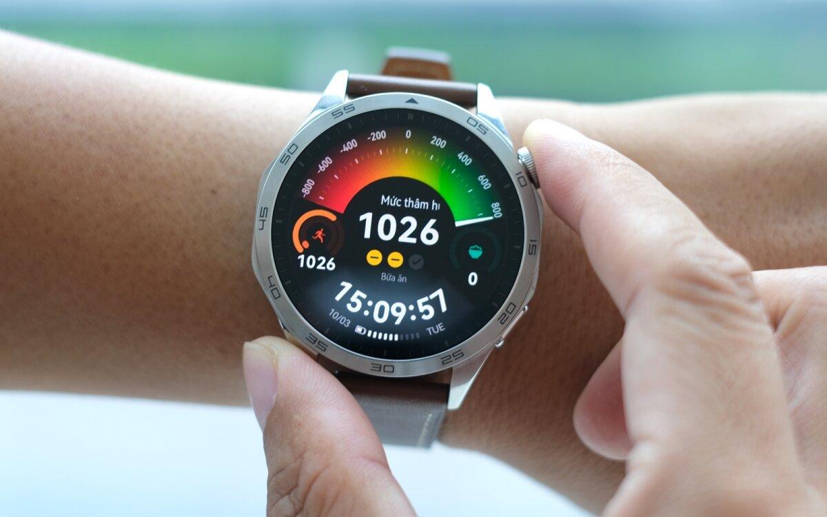 Huawei Watch GT 4 có màn hình hiển thị sắc nét ( Ảnh: Internet)