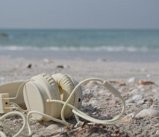 Nghe nhạc là một trong những sở thích tuyệt vời nhất trên thế giới. (Nguồn: Internet)