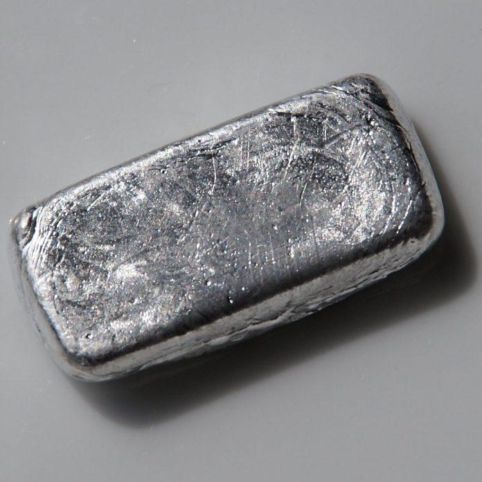 Kim loại hiếm Indium (Ảnh: Internet)
