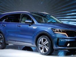 Kia Sorento 2021 (Nguồn:https://www.google.com.vn/url?sa=i&url=https%3A%2F%2Fwww.danhgiaxe.com%2Fdanh-gia%2Fdanh-gia-so-bo-xe-kia-sorento-2021-29566&psig=AOvVaw3sMKNY0AmhUwUbnFOsRCSk&ust=1697295677452000&source=images&cd=vfe&opi=89978449&ved=0CBEQjRxqFwoTCJiQkaKl84EDFQAAAAAdAAAAABAI)