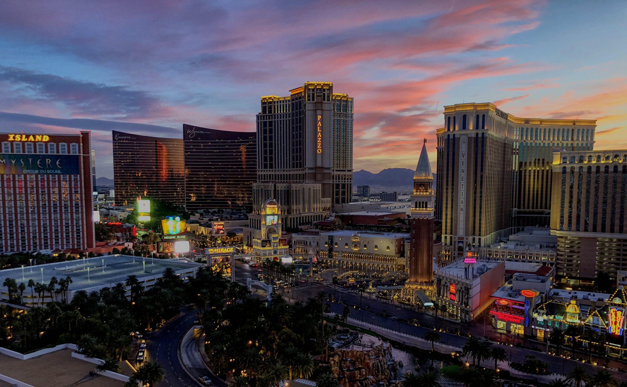 Triển lãm Núi lửa Mirage diễn ra tại Khách sạn và Sòng bạc Mirage trên Dải Las Vegas. (Nguồn: Internet)