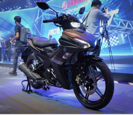 cận cảnh ra mắt xe- nguồn internet