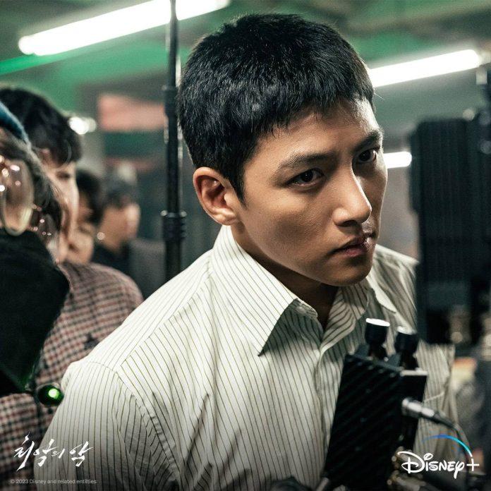 3 tính cách cực hấp dẫn của cảnh sát Park Joon Mo trong "The Worst Of Evil"