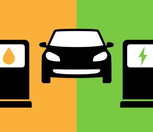 So sánh giá xe điện và xe xăng (Ảnh: Internet)