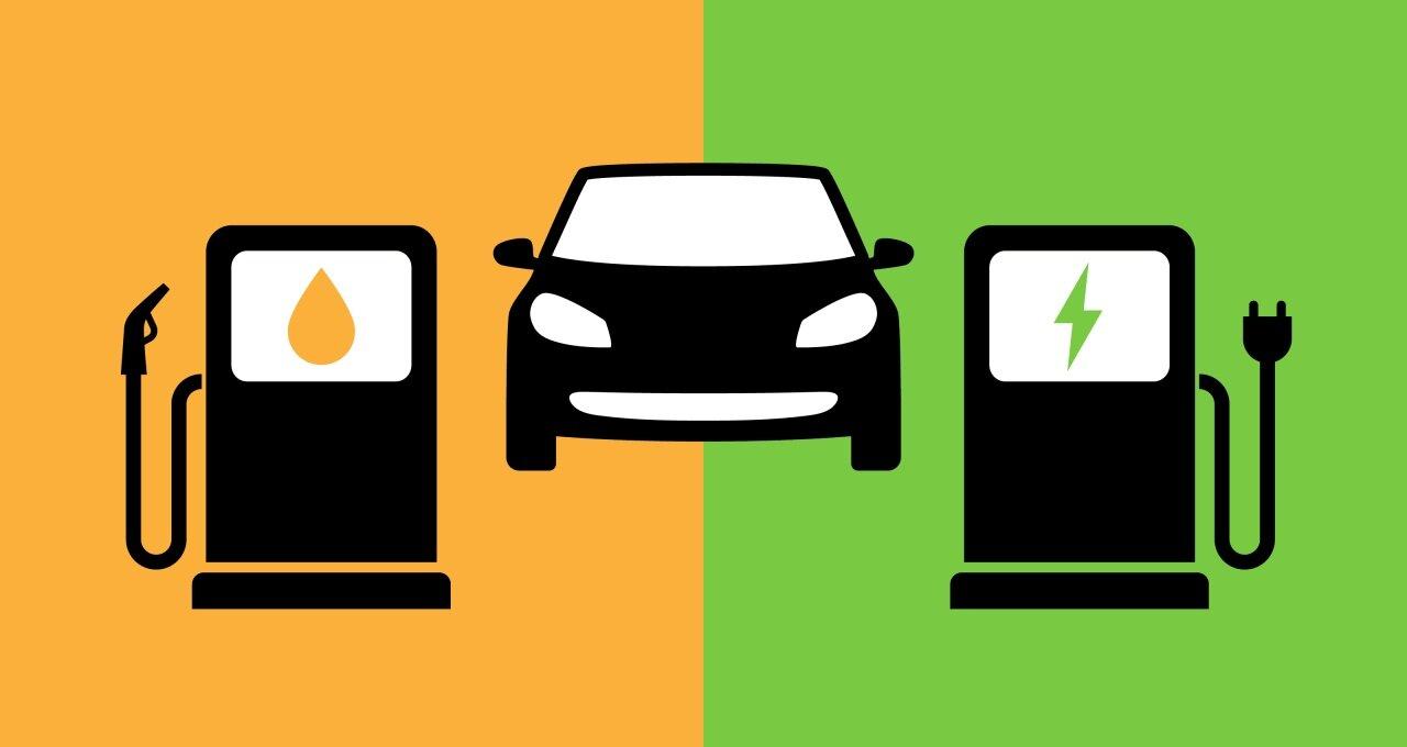 So sánh giá xe điện và xe xăng (Ảnh: Internet)