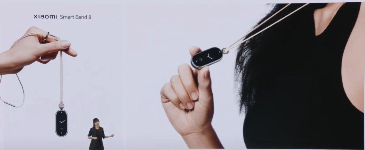 Bạn có thể hô biến xiaomi Smart Band 8 thành một sợi dây chuyền đầy thời trang (Ảnh: Internet)