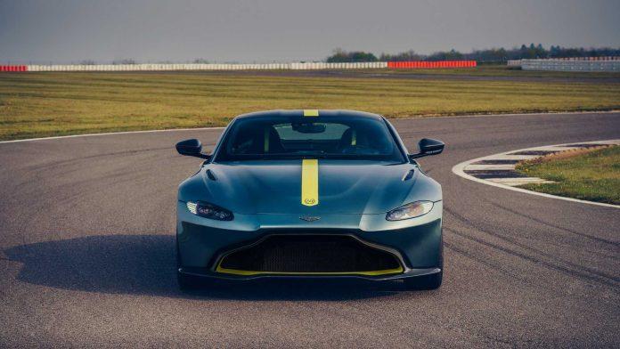 Đầu xe Aston Martin Vantage 2023. (Nguồn: Internet)