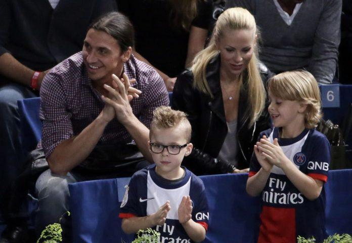 Zlatan và gia đình (Ảnh: Internet)