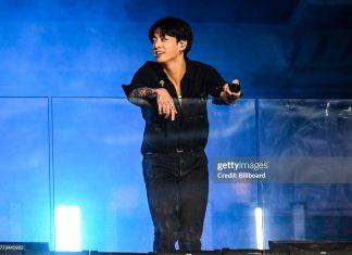Buổi biểu diễn đáng kinh ngạc tại Quảng trường Thời đại của Jungkook BTS khiến ARMY bắt đầu lo lắng?