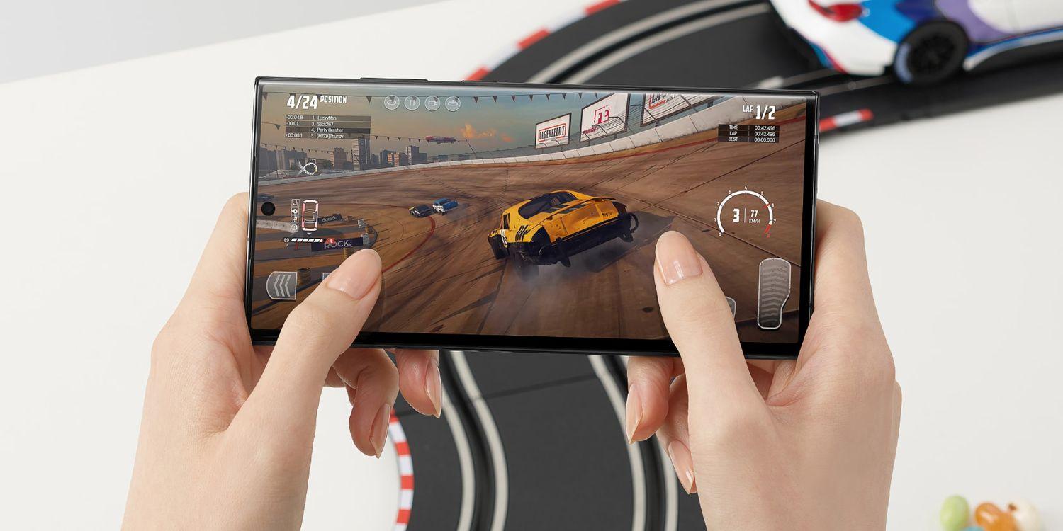 Chơi game trên điện thoại Galaxy S23 Ultra (Ảnh: Internet)