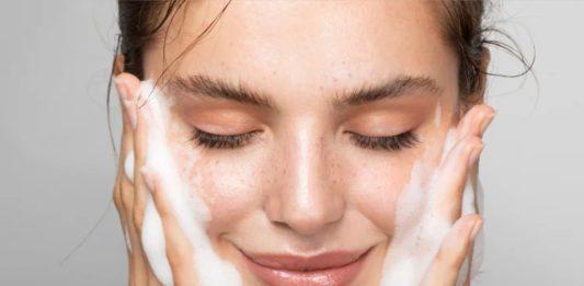 Làm sạch da đúng cách siêu đơn giản, bạn biết chưa?